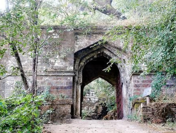 Bandhavgarh Fort, Badhavgarh